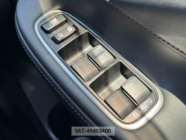 Toyota CROWN SEDAN 2013-02 8335383-27