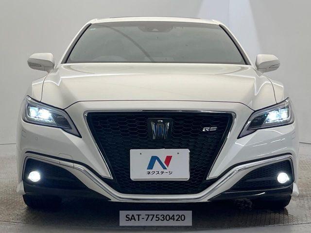 Toyota CROWN SEDAN 2018-12 8335365-13