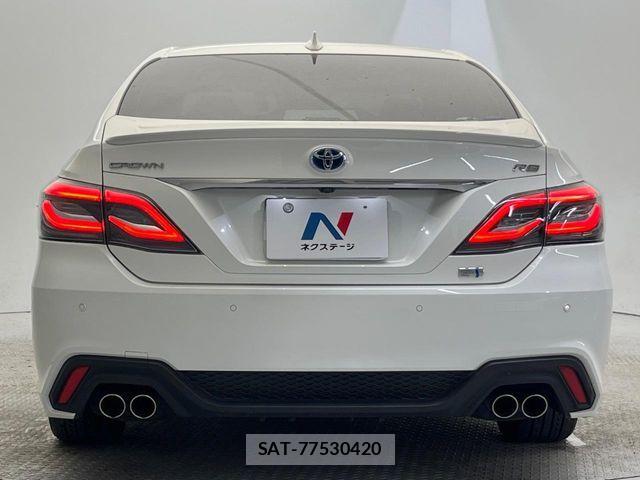 Toyota CROWN SEDAN 2018-12 8335365-14