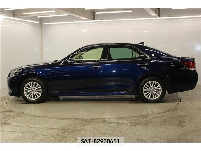 Toyota CROWN SEDAN 2016-09 8335390-7