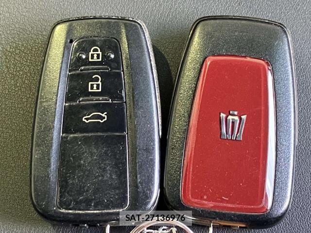 Toyota CROWN SEDAN 2020-02 8335368-13