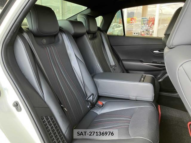 Toyota CROWN SEDAN 2020-02 8335368-19