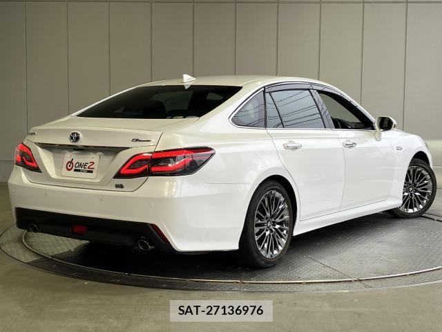 Toyota CROWN SEDAN 2020-02 8335368-26