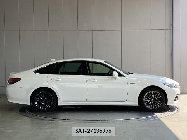 Toyota CROWN SEDAN 2020-02 8335368-29