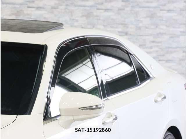 Toyota CROWN SEDAN 2013-09 8335386-16