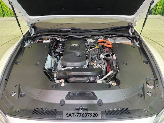 Toyota CROWN SEDAN 2022-05 8335366-17