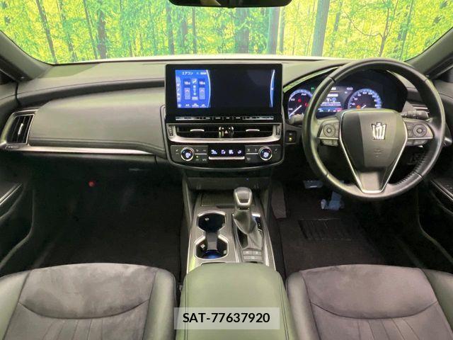 Toyota CROWN SEDAN 2022-05 8335366-1