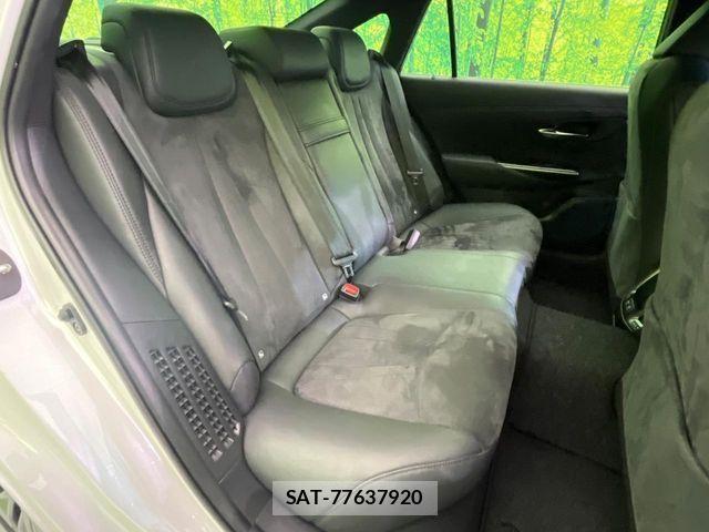 Toyota CROWN SEDAN 2022-05 8335366-8