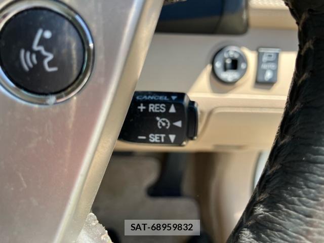 Toyota CROWN SEDAN 2010-05 8335396-13