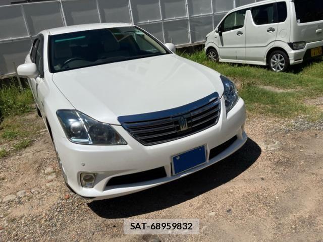 Toyota CROWN SEDAN 2010-05 8335396-2