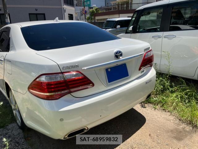 Toyota CROWN SEDAN 2010-05 8335396-5