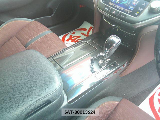 Toyota CROWN SEDAN 2013-09 8335394-16