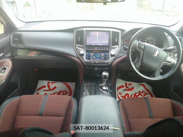 Toyota CROWN SEDAN 2013-09 8335394-1