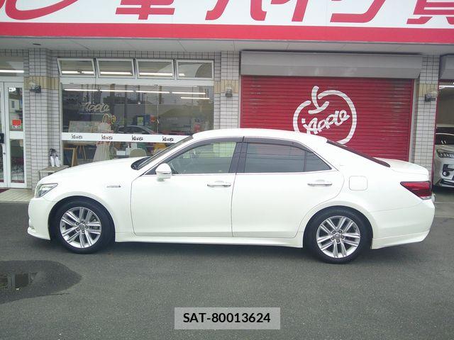 Toyota CROWN SEDAN 2013-09 8335394-6