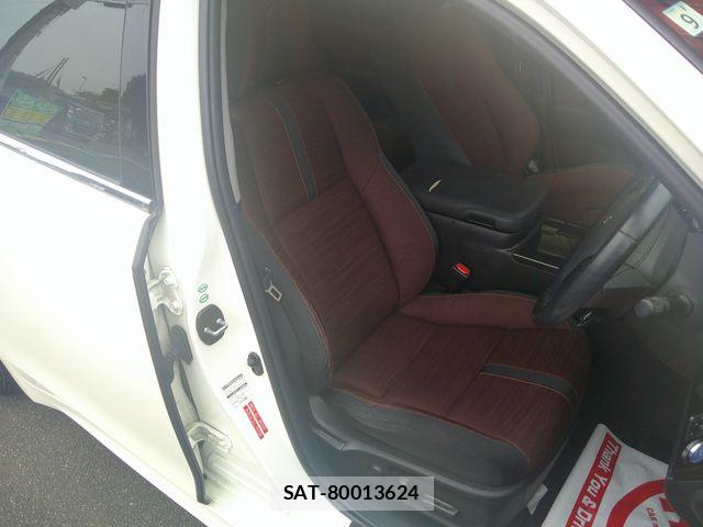Toyota CROWN SEDAN 2013-09 8335394-8