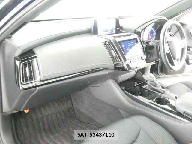 Toyota CROWN SEDAN 2018-11 8335381-13