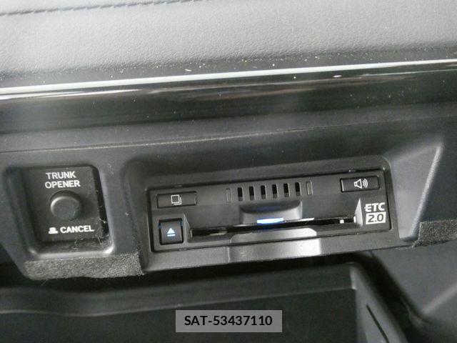 Toyota CROWN SEDAN 2018-11 8335381-23