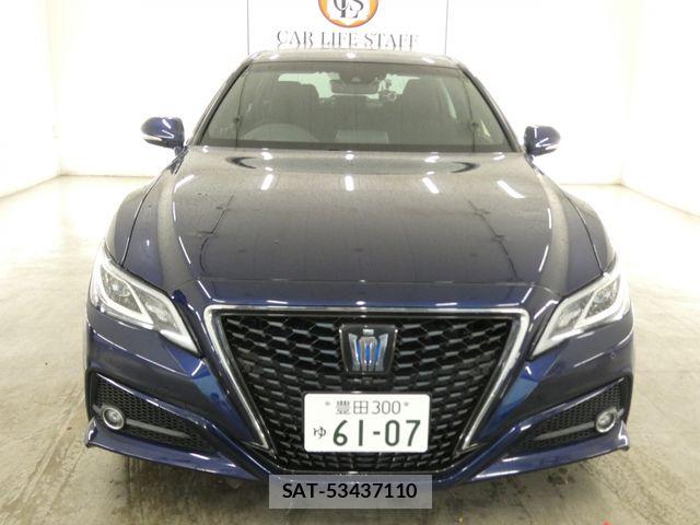 Toyota CROWN SEDAN 2018-11 8335381-3