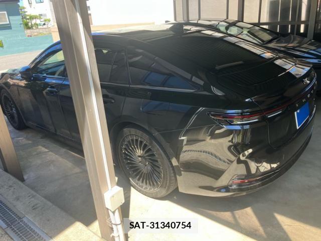 Toyota CROWN SEDAN 2023-12 8335356-1