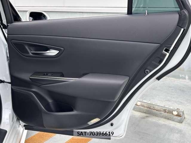 Toyota CROWN SEDAN 2020-11 8335359-17