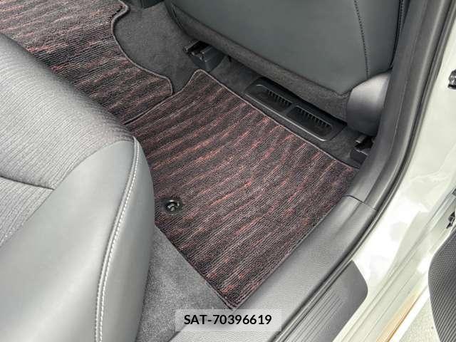 Toyota CROWN SEDAN 2020-11 8335359-22
