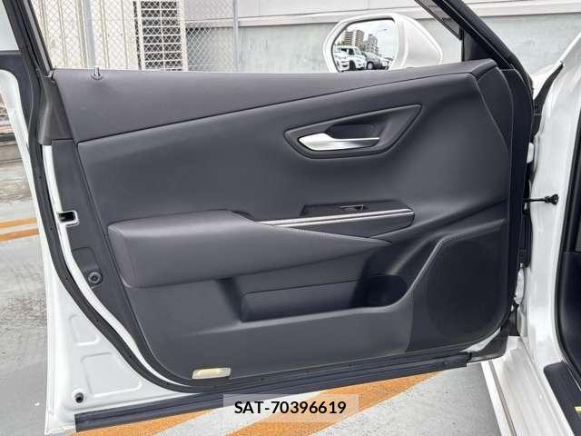 Toyota CROWN SEDAN 2020-11 8335359-24
