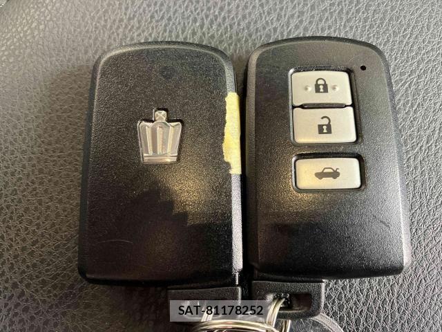 Toyota CROWN SEDAN 2016-04 8335374-21