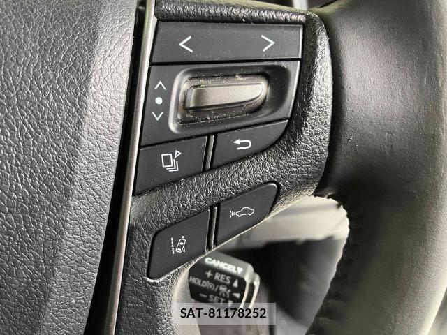 Toyota CROWN SEDAN 2016-04 8335374-27