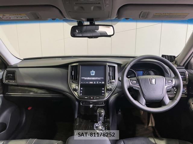 Toyota CROWN SEDAN 2016-04 8335374-7