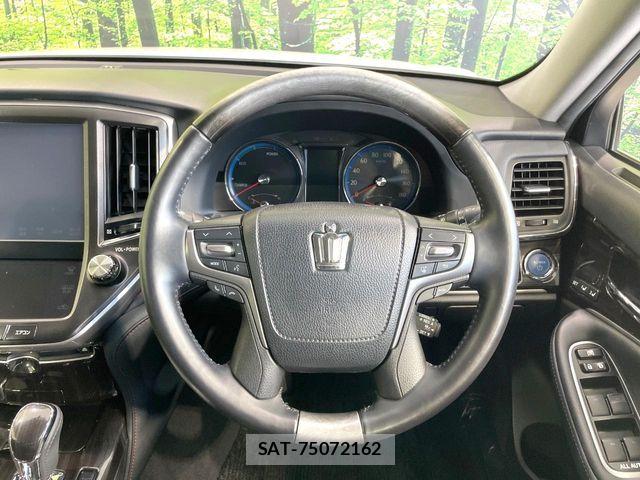 Toyota CROWN SEDAN 2016-01 8335375-10