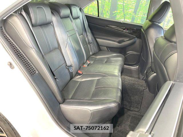 Toyota CROWN SEDAN 2016-01 8335375-8