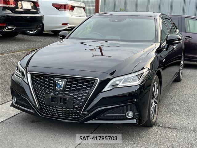 Toyota CROWN SEDAN 2019-02 8335382-0