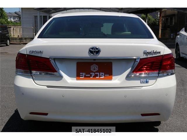 Toyota CROWN SEDAN 2016-01 8335388-9