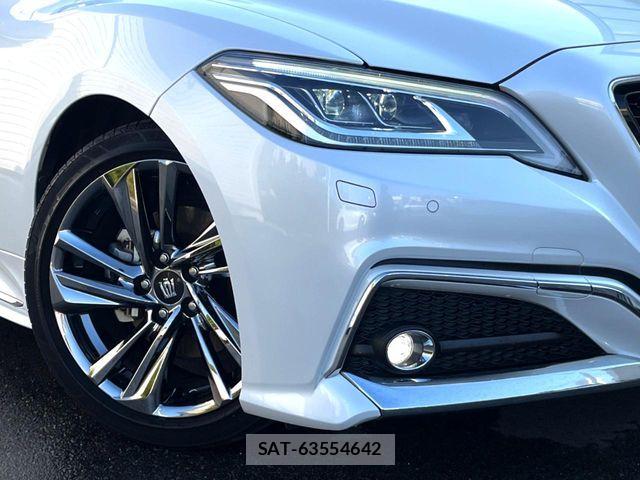 Toyota CROWN SEDAN 2020-11 8335360-15