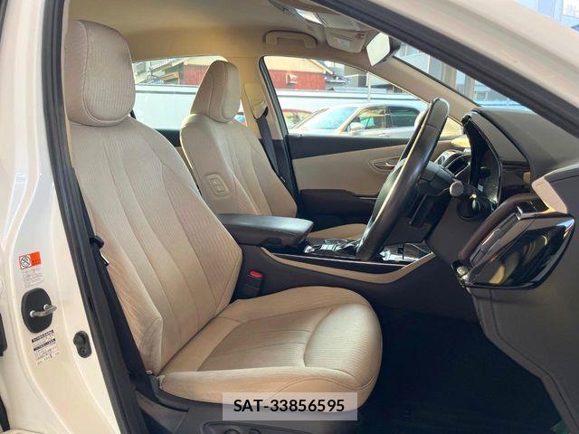 Toyota CROWN SEDAN 2018-06 8335371-9