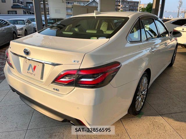 Toyota CROWN SEDAN 2018-06 8335371-17