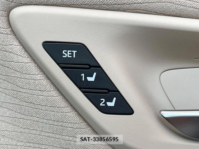 Toyota CROWN SEDAN 2018-06 8335371-3