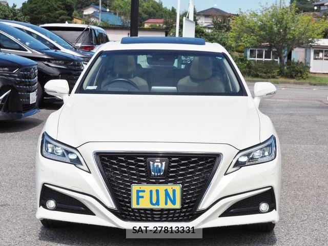 Toyota CROWN SEDAN 2020-09 8335361-1