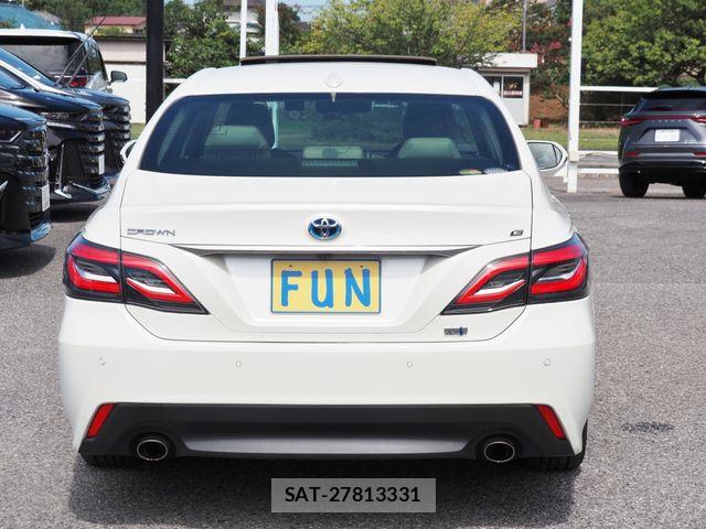 Toyota CROWN SEDAN 2020-09 8335361-6