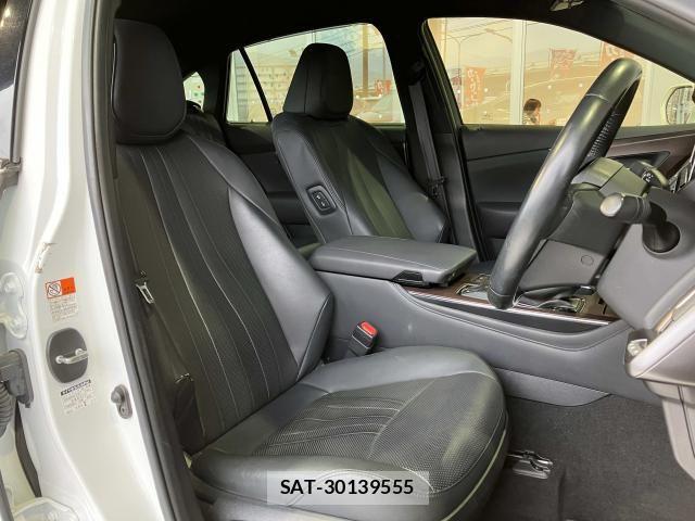 Toyota CROWN SEDAN 2021-04 8335358-17