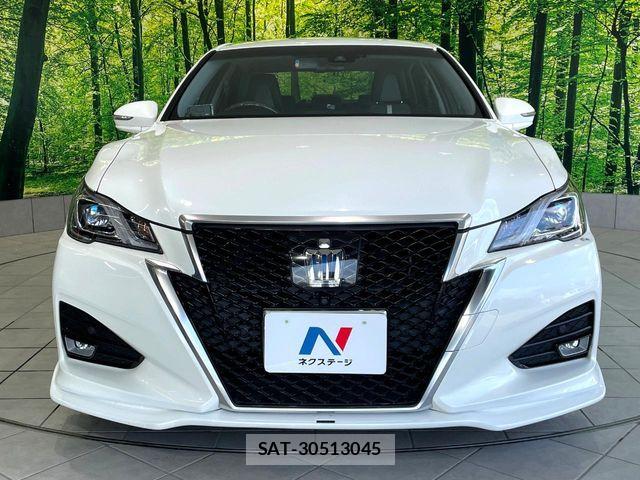 Toyota CROWN SEDAN 2017-04 8335370-13