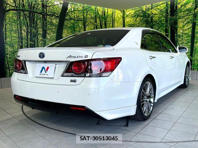 Toyota CROWN SEDAN 2017-04 8335370-16