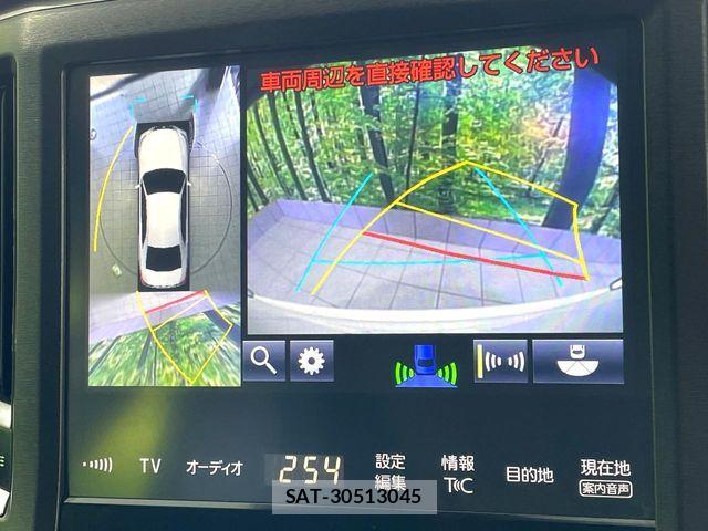 Toyota CROWN SEDAN 2017-04 8335370-4