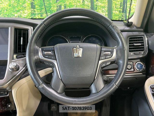 Toyota CROWN SEDAN 2017-03 8335389-11