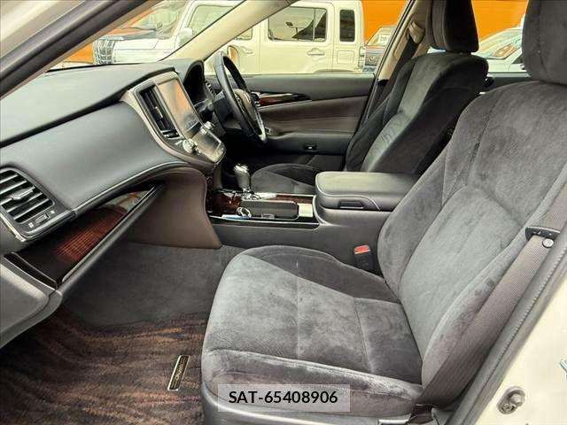 Toyota CROWN SEDAN 2015-11 8335385-16