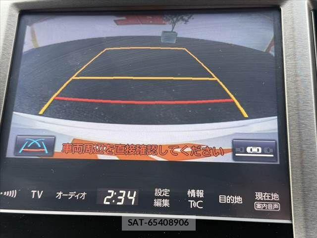 Toyota CROWN SEDAN 2015-11 8335385-6