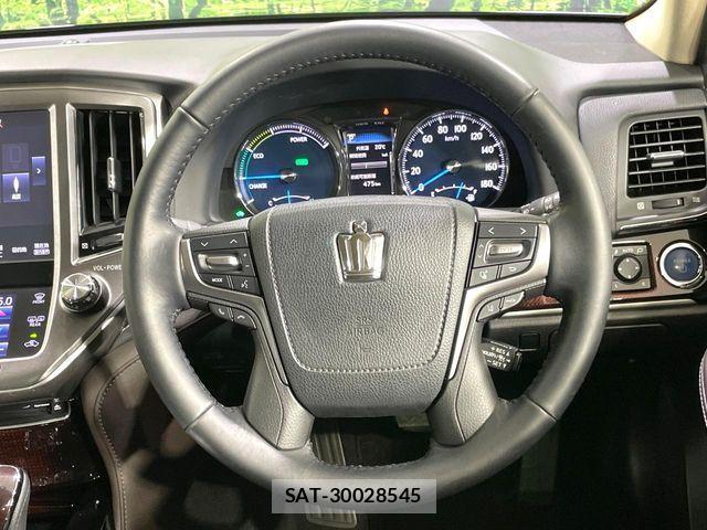 Toyota CROWN SEDAN 2018-02 8335377-10