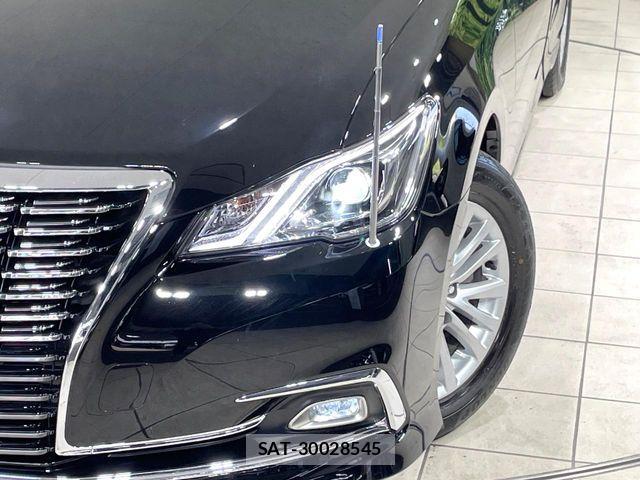 Toyota CROWN SEDAN 2018-02 8335377-11