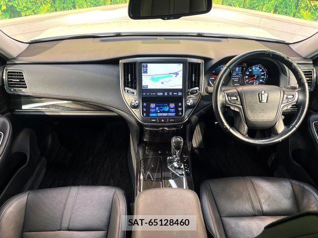 Toyota CROWN SEDAN 2015-10 8335373-1