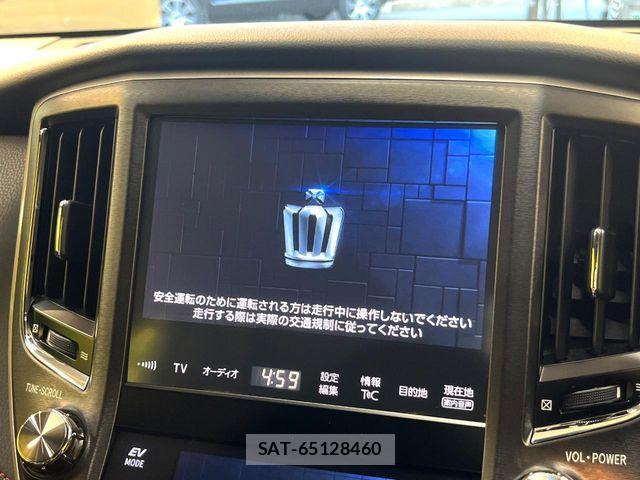 Toyota CROWN SEDAN 2015-10 8335373-2